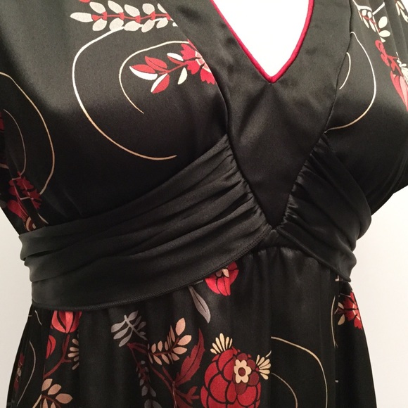 BCX Santiny A-Line Black/Red Floral Dress! - Picture 3 of 7